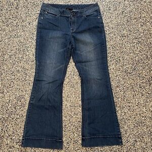 Bootcut Cuffed Trendy jeans Sz 12 Women’s INC Great Fit Flattering